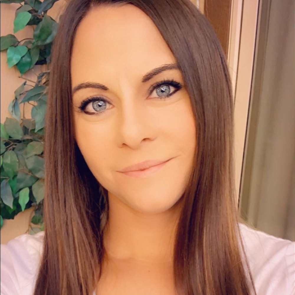 Meet your Posher, Joleen
